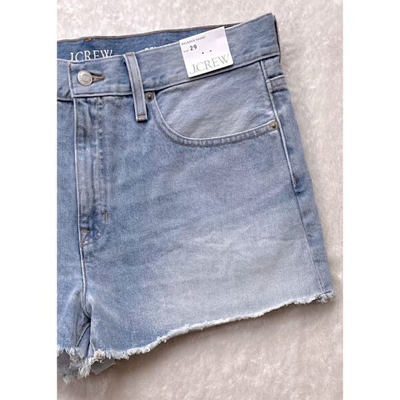 NWT J. Crew Relaxed Denim Short in Chestnut Wash, Size 29 - Picture 6 of 16
